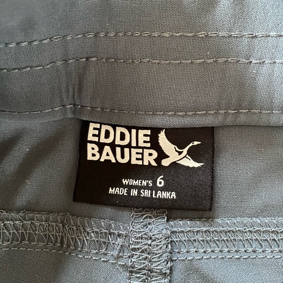 Eddie Bauer Rainer pants NWT Size 6 graphite straight leg mid rise - Picture 4 of 7